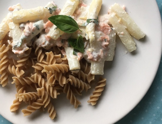 Asperges met zalm en pasta